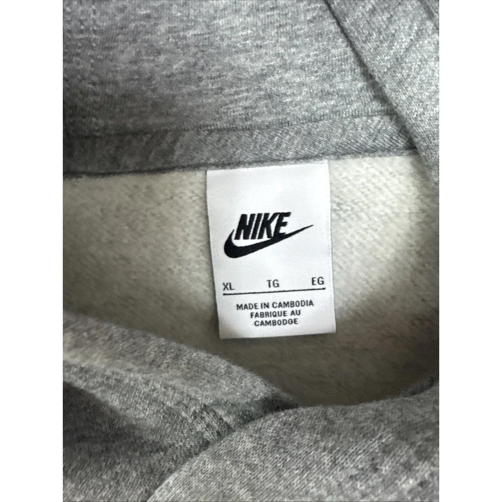 Nike Sportswear Club Fleece Pullover Hoodie Youth/Boy's Size XL Gray CJ7861-091